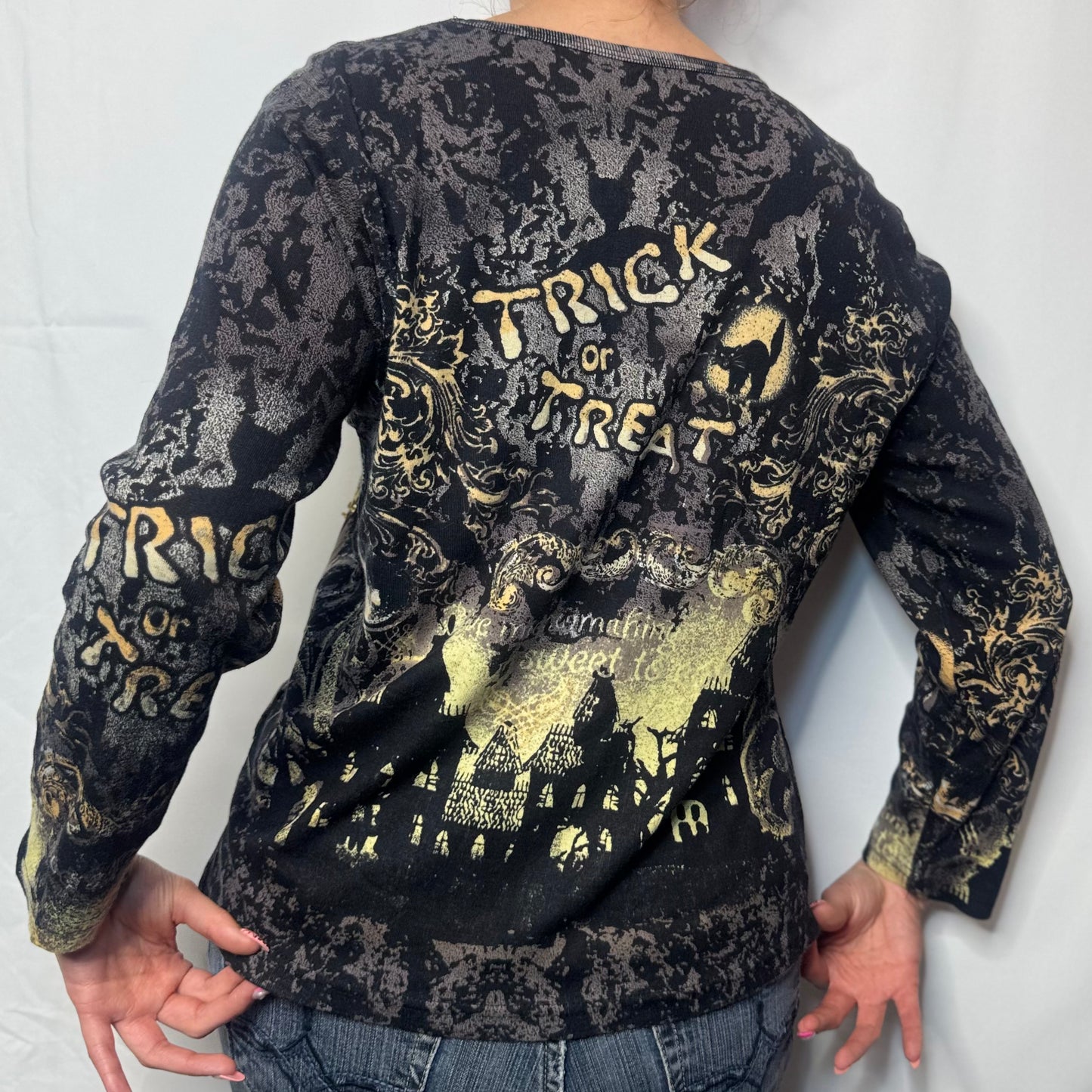 Y2K Trick or Treat Graphic Long Sleeve Top (L)