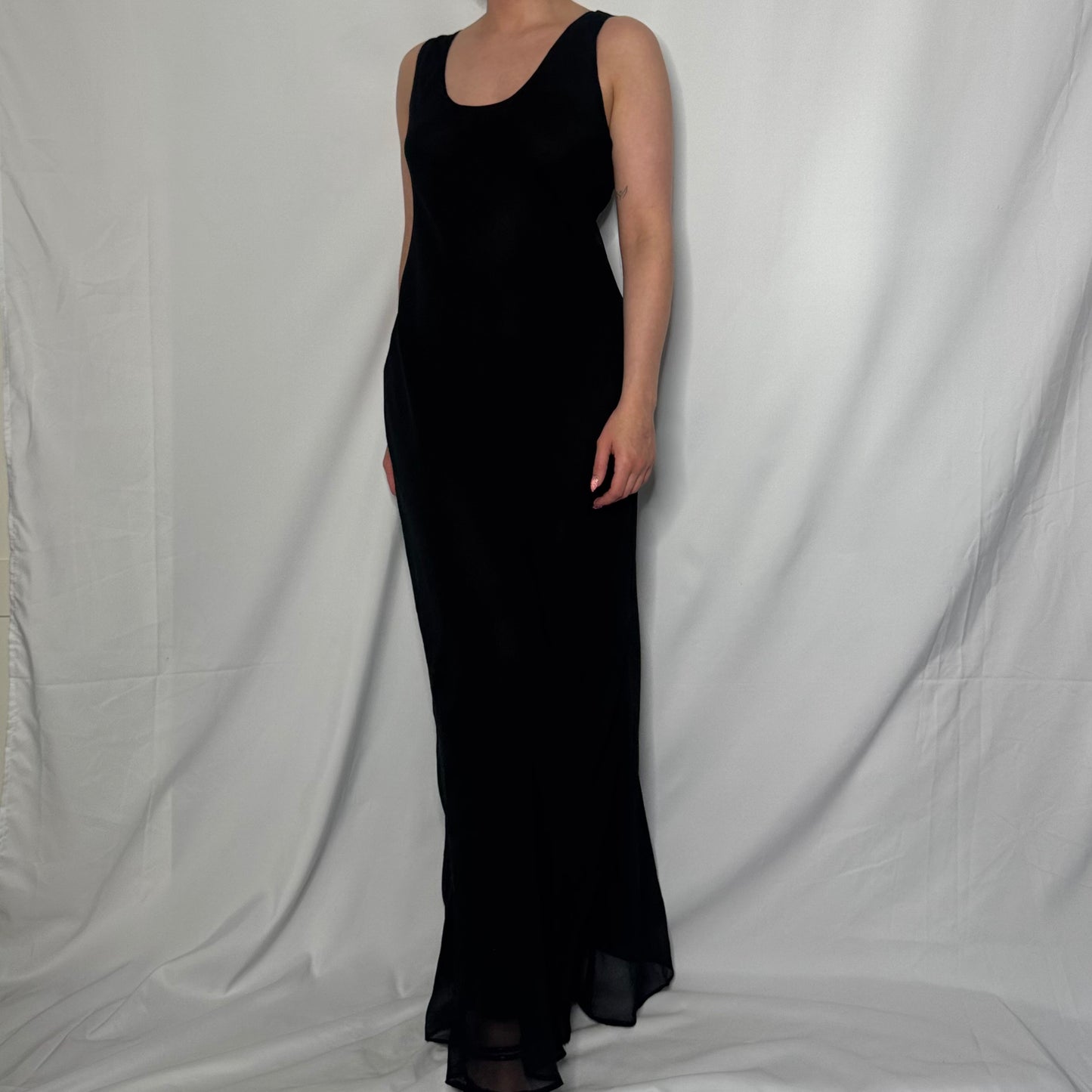 Elegant Scoop Neck Maxi Dress (S)